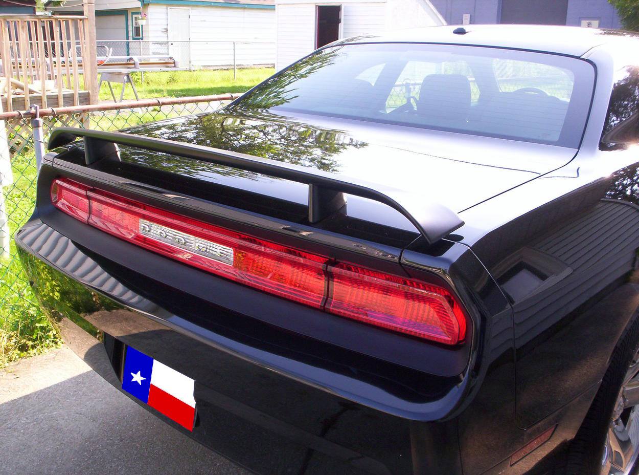 Dodge Challenger Factory Post No Light Spoiler (2008 and UP) - DAR Spoilers