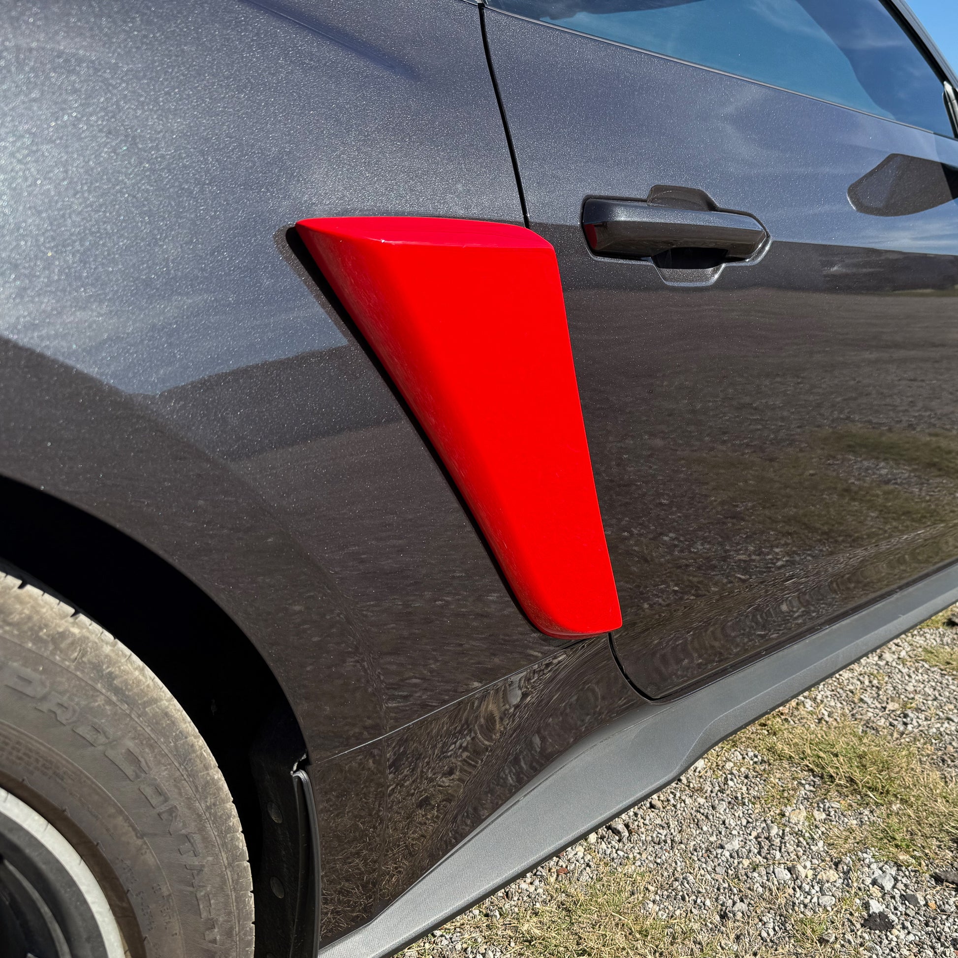 AMPP Matte Black Rear Fender Side Panel Scoops – For 2024-2025 Ford Mustang S650 – No-Drill, 2-Piece Set